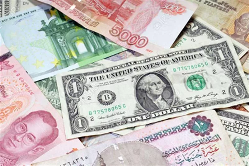 سعر الدولار اليوم يتراجع في البنوك المصرية بنهاية التعاملات
