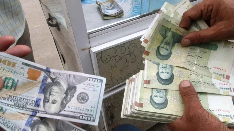 Iranian Rial Falls to a Record Low Against Global Currencies