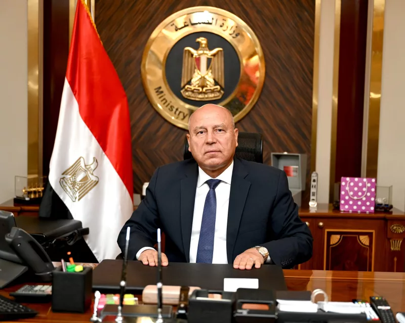 كامل الوزير يبحث مع تويوتا ضخ استثمارات جديدة لتوطين صناعة السيارات في مصر
