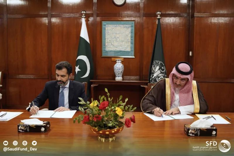 Pakistan Signs $730 Million Deal with Asian Development Bank