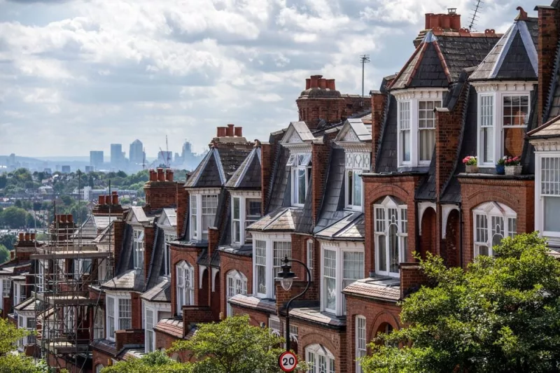 UK House Prices Hit Record High According to Halifax