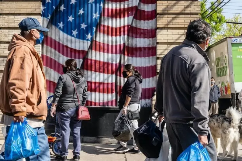 US Jobless Claims Fall Below 200,000 as Labor Market Improves