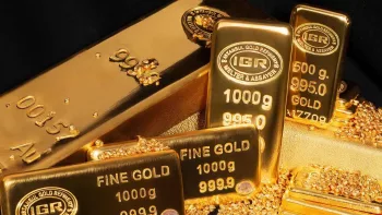Gold and Silver on Edge: Why Investors Are Flocking to Safe Havens Amid Market Anxiety
