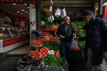 التضخم يرتفع في إسطنبول قبل صدور بيانات تركيا الوطنية