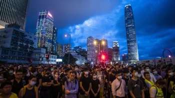New World Crisis Exposes Fragility in Hong Kong’s Property Sector