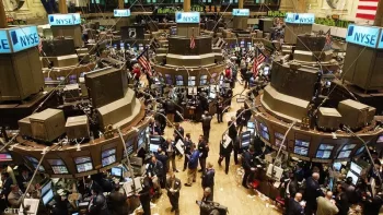 Wall Street Slides as Artificial Intelligence Bubble Fears Grow